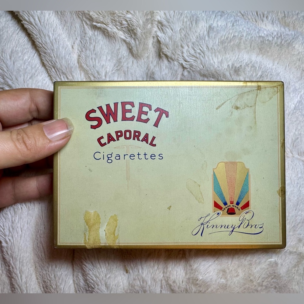 Vintage Storage Box - Gold and Cream
